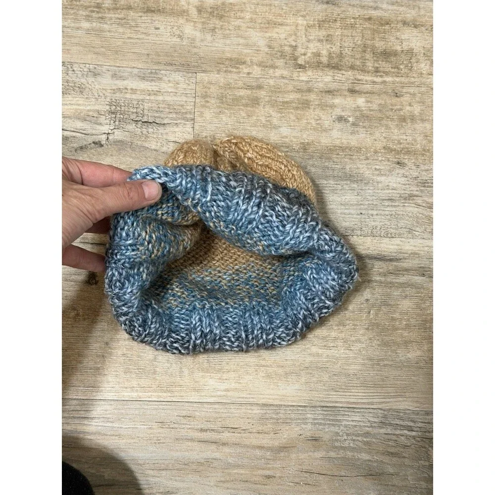 Just Bee Mee this hand